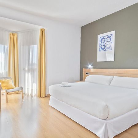 Hotel Trh La Motilla Dos Hermanas Kültér fotó