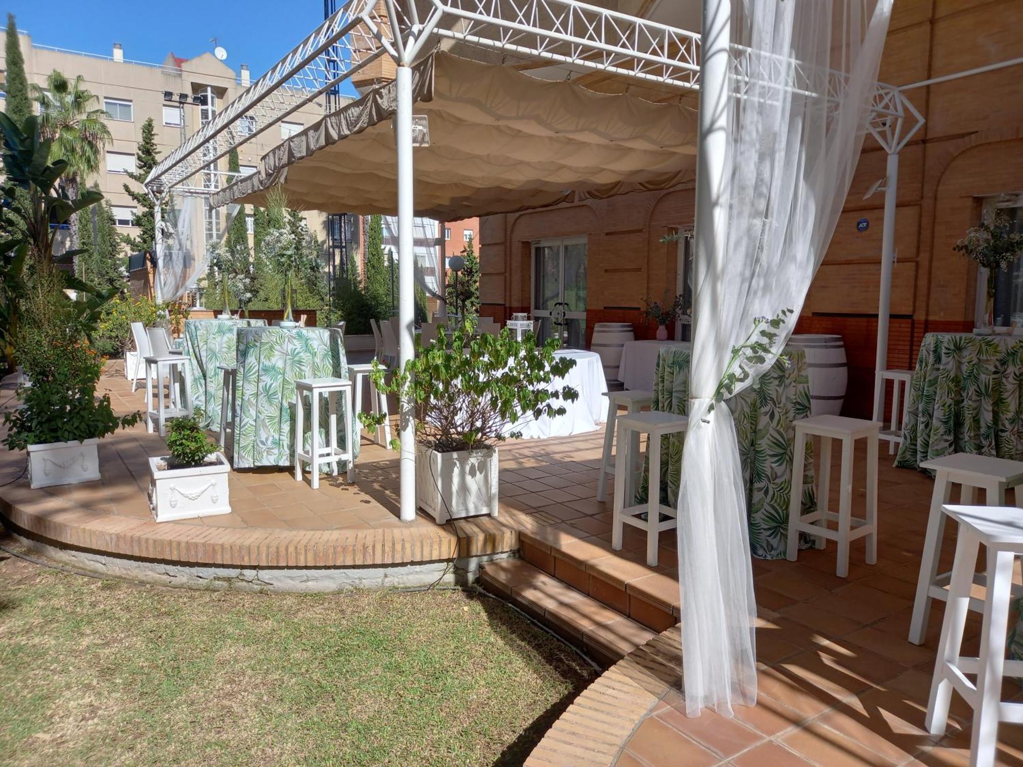 Hotel Trh La Motilla Dos Hermanas Kültér fotó
