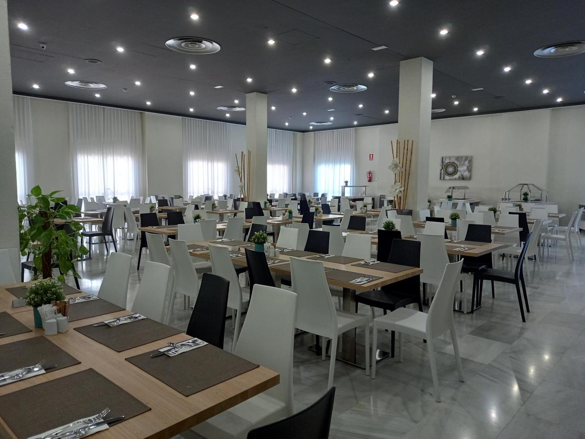 Hotel Trh La Motilla Dos Hermanas Kültér fotó