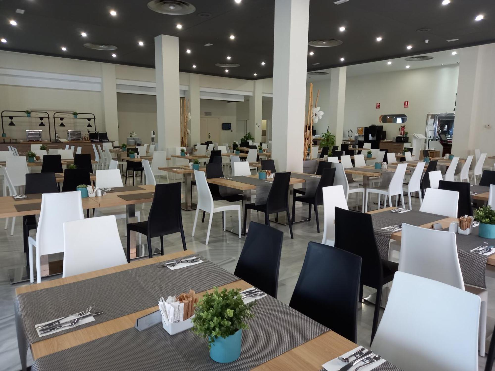 Hotel Trh La Motilla Dos Hermanas Kültér fotó