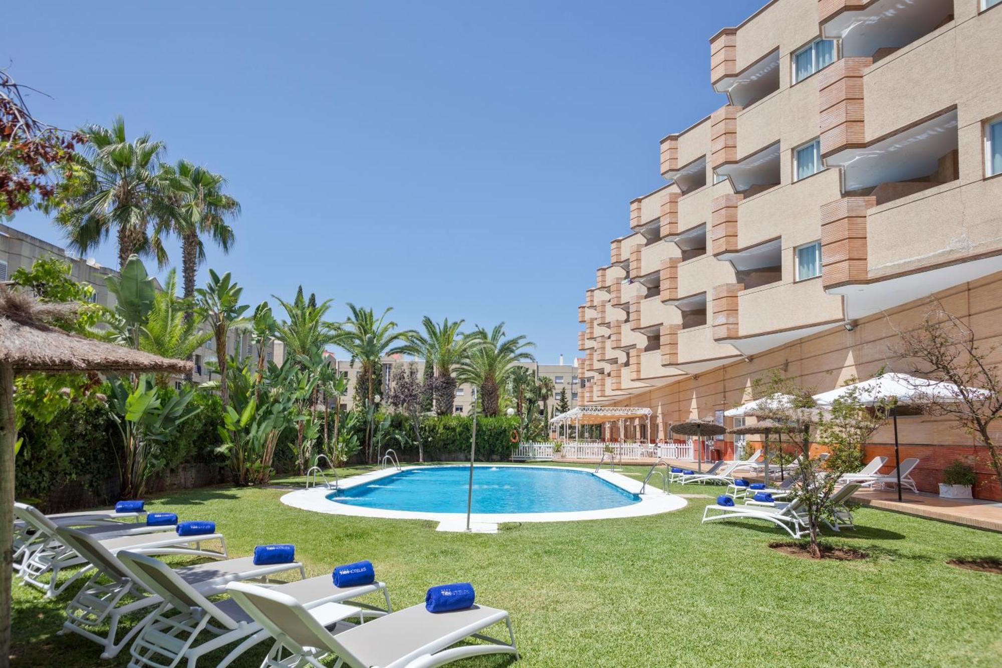 Hotel Trh La Motilla Dos Hermanas Kültér fotó