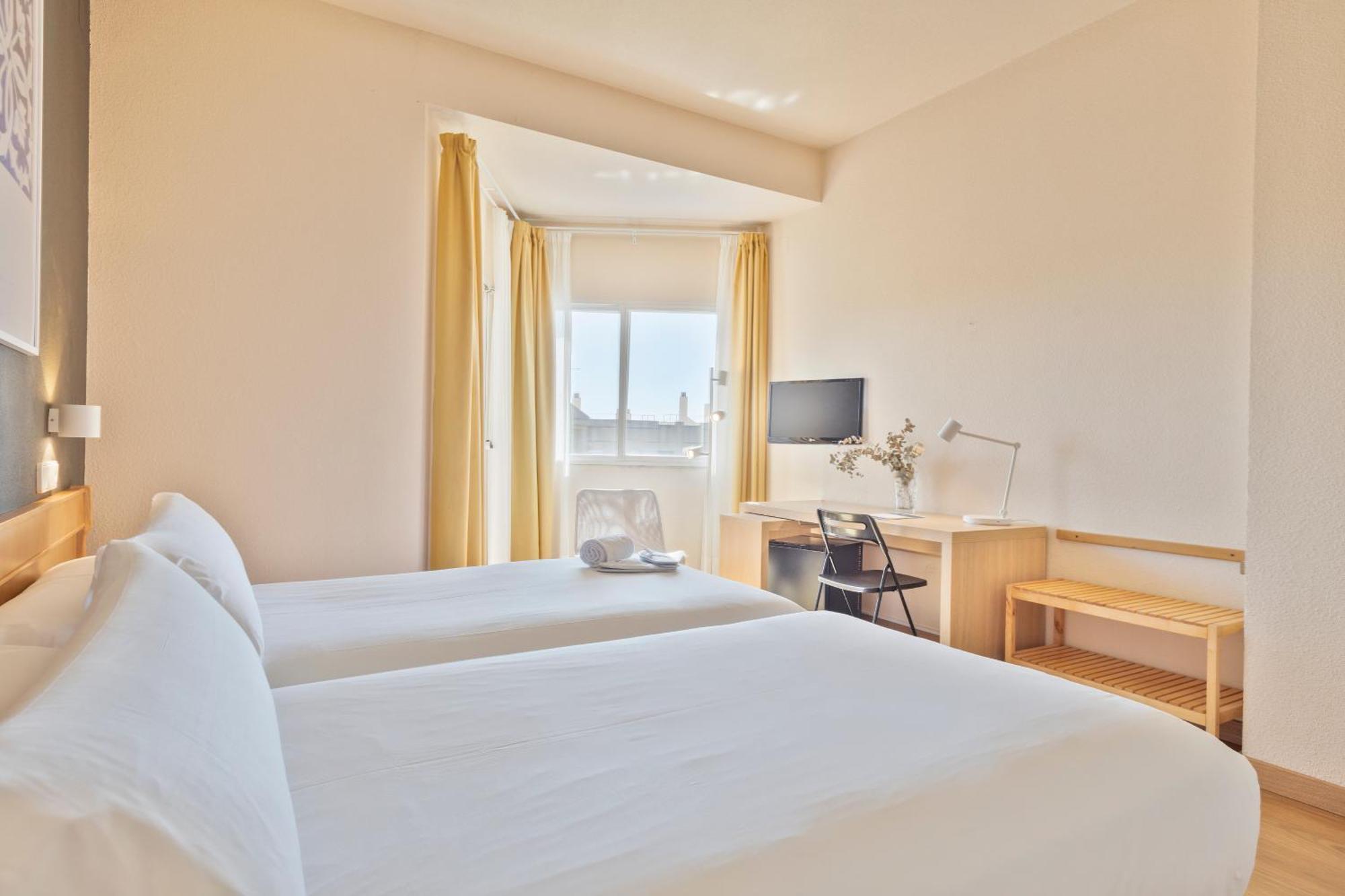 Hotel Trh La Motilla Dos Hermanas Kültér fotó